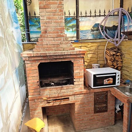 Lolo'S Bliss Hotel Chişinǎu Buitenkant foto