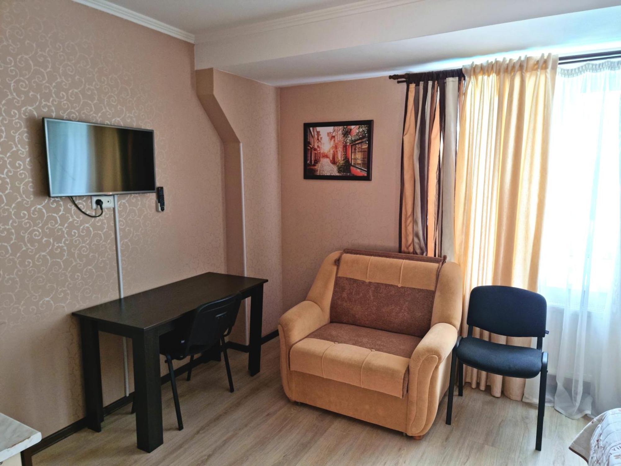 Lolo'S Bliss Hotel Chişinǎu Buitenkant foto