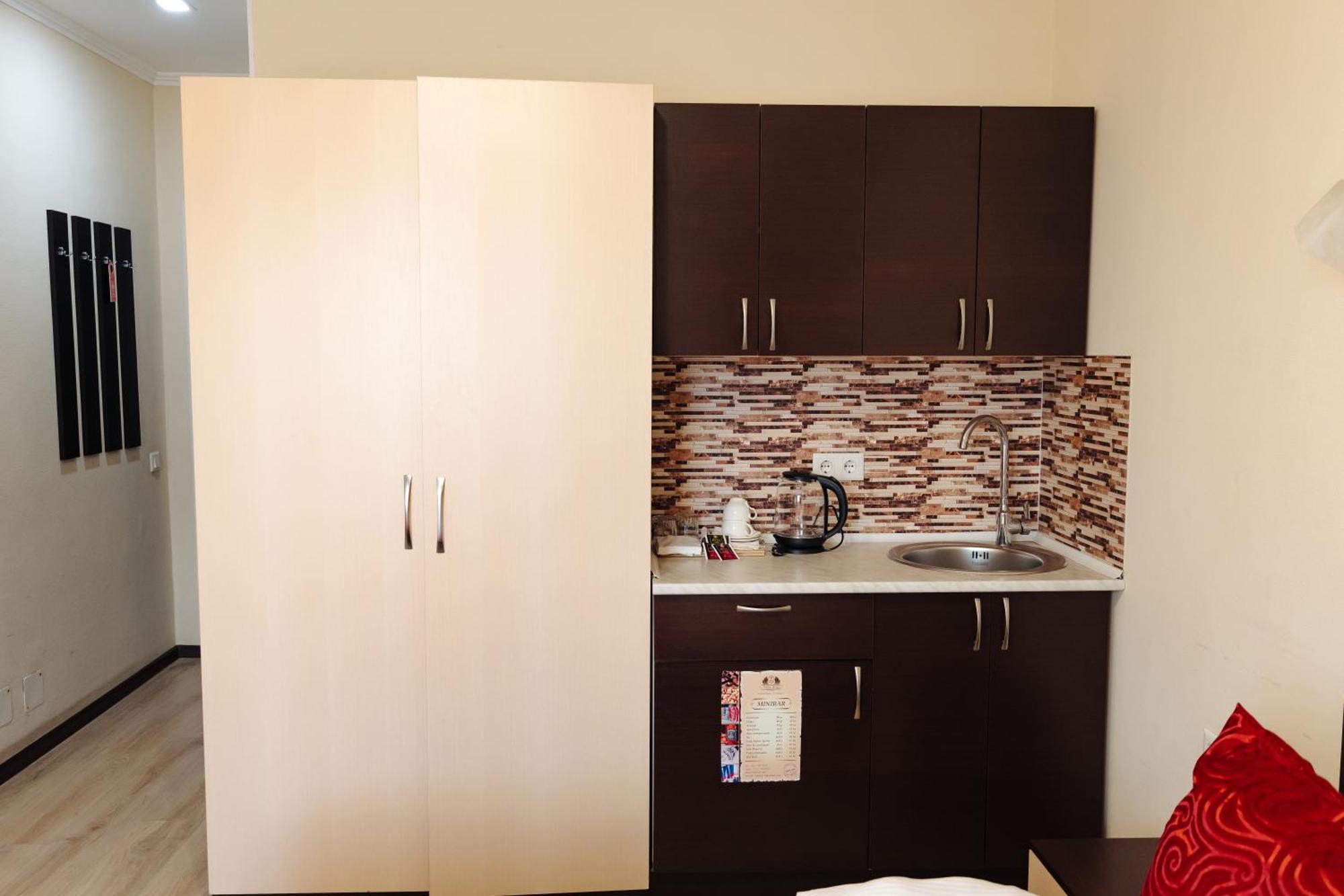 Lolo'S Bliss Hotel Chişinǎu Buitenkant foto