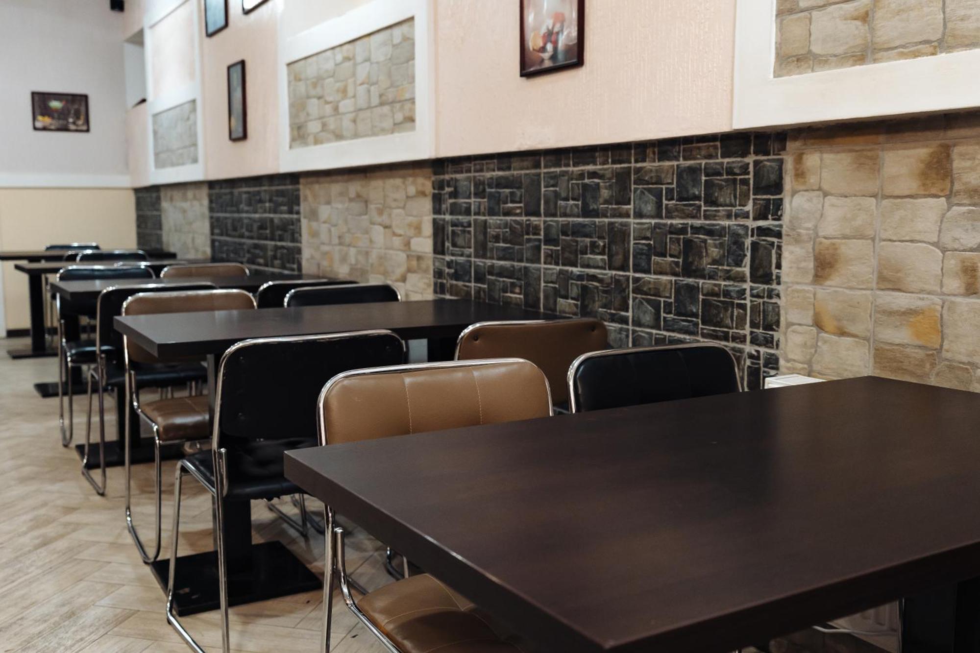 Lolo'S Bliss Hotel Chişinǎu Buitenkant foto