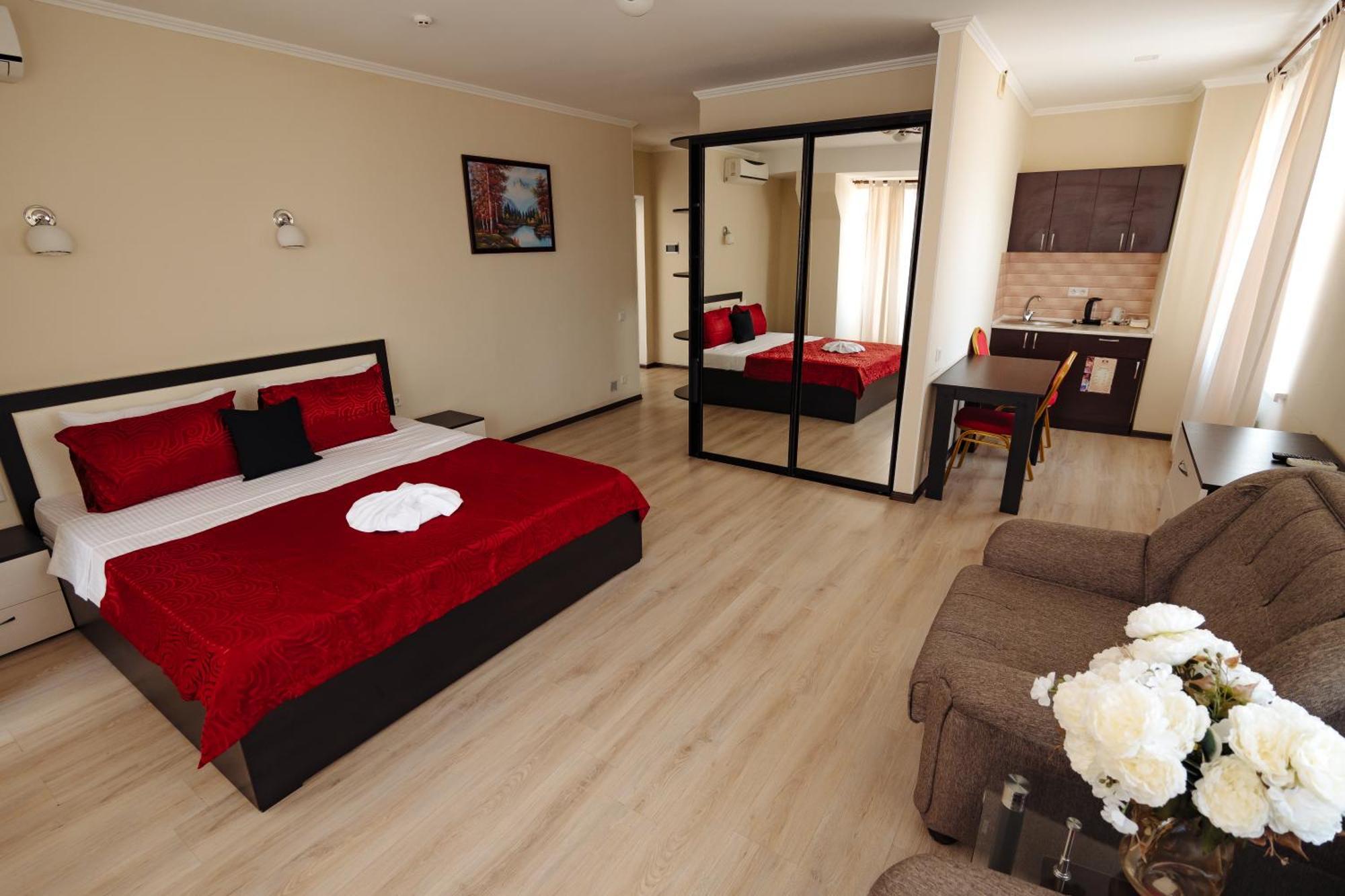 Lolo'S Bliss Hotel Chişinǎu Buitenkant foto