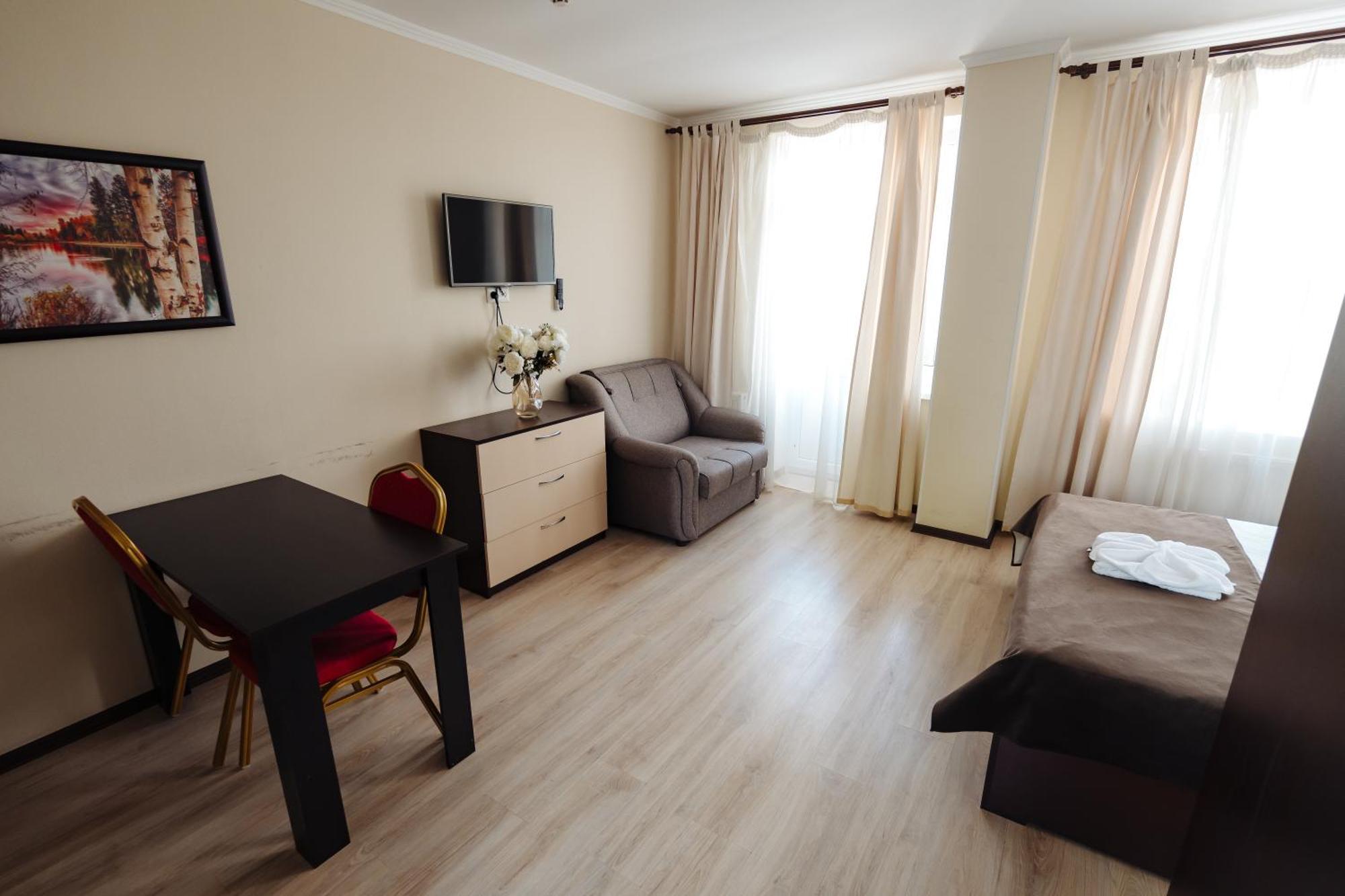 Lolo'S Bliss Hotel Chişinǎu Buitenkant foto