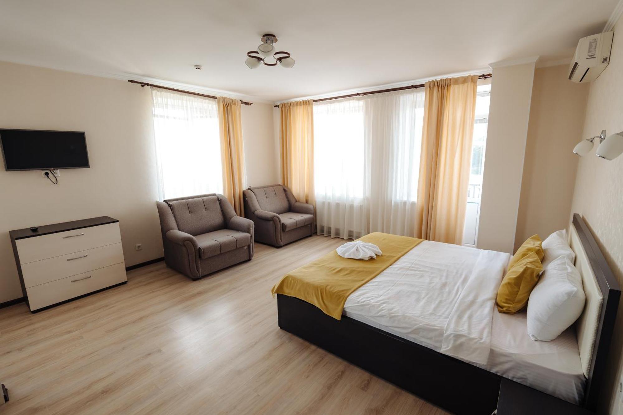 Lolo'S Bliss Hotel Chişinǎu Buitenkant foto