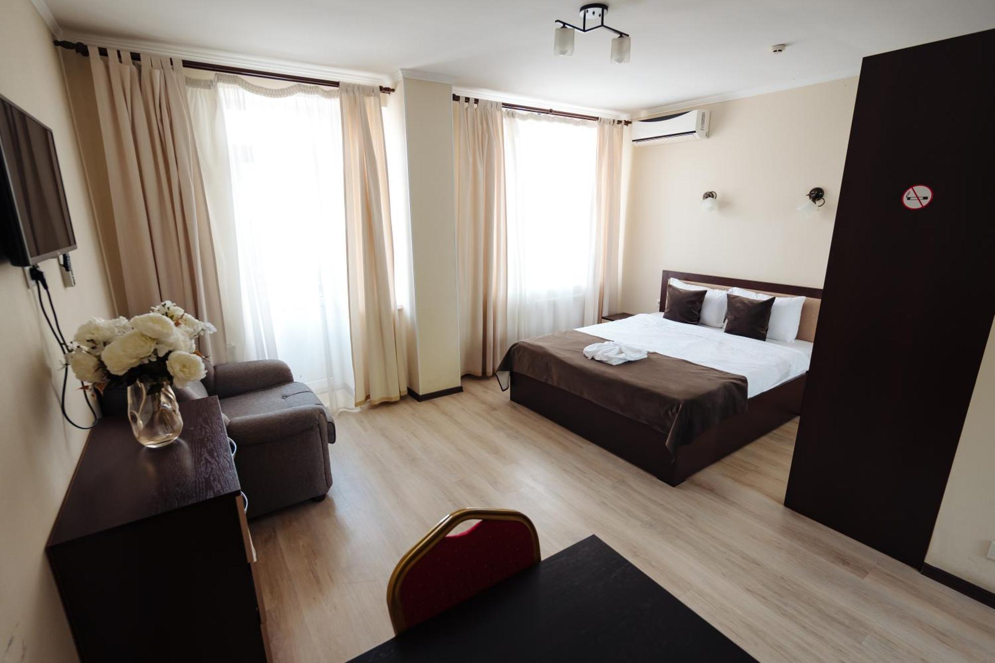 Lolo'S Bliss Hotel Chişinǎu Buitenkant foto